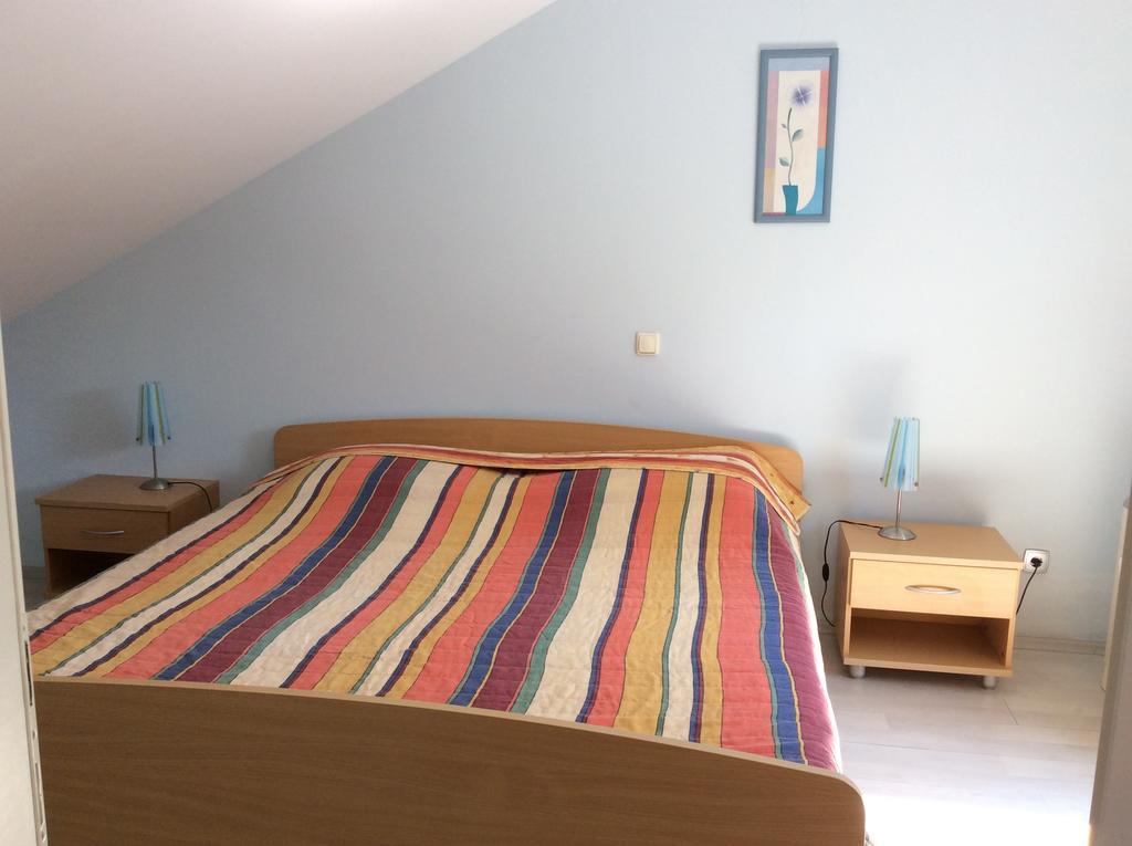 Apartments Maja Хвар Экстерьер фото